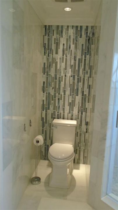 For Rent: $2,195 (2 beds, 2 baths, 1300 Square Feet)