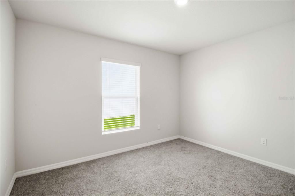 For Sale: $359,000 (4 beds, 2 baths, 1811 Square Feet)
