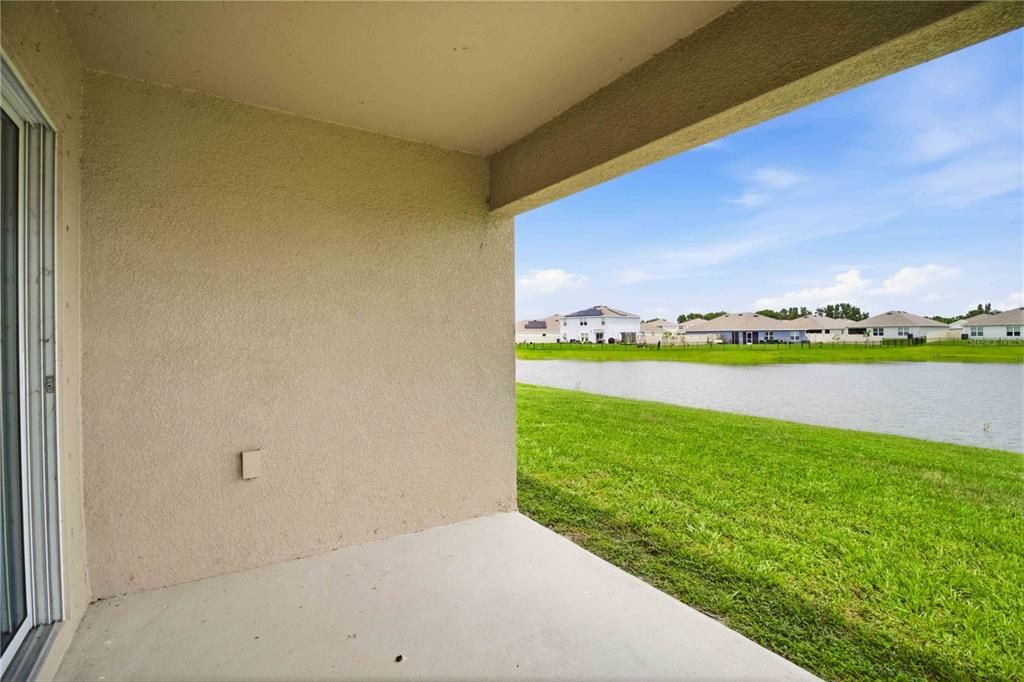 For Sale: $359,000 (4 beds, 2 baths, 1811 Square Feet)