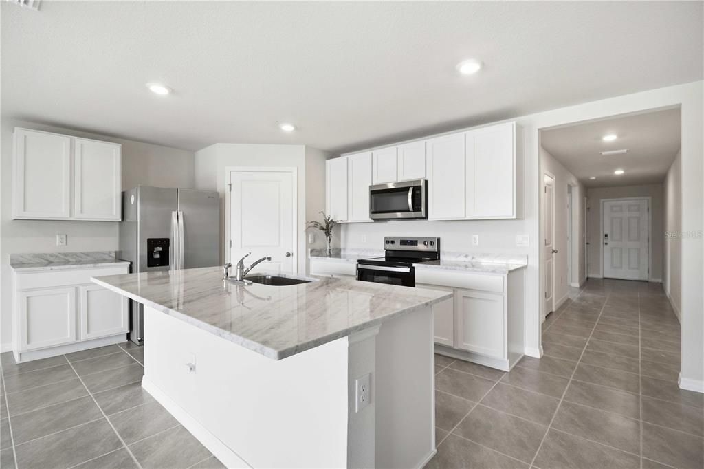 For Sale: $359,000 (4 beds, 2 baths, 1811 Square Feet)