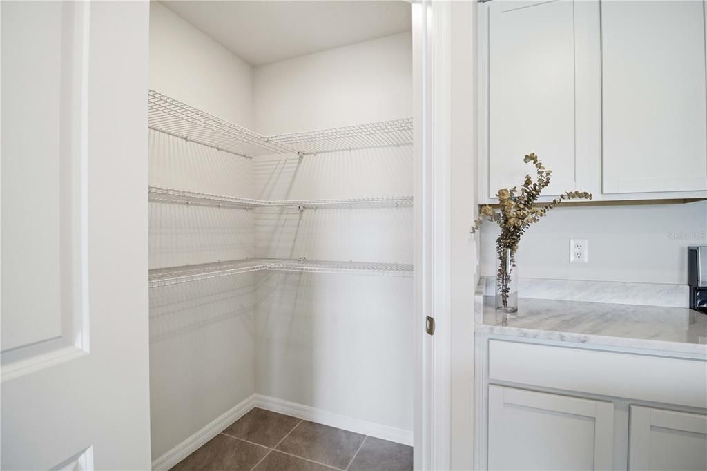 For Sale: $359,000 (4 beds, 2 baths, 1811 Square Feet)