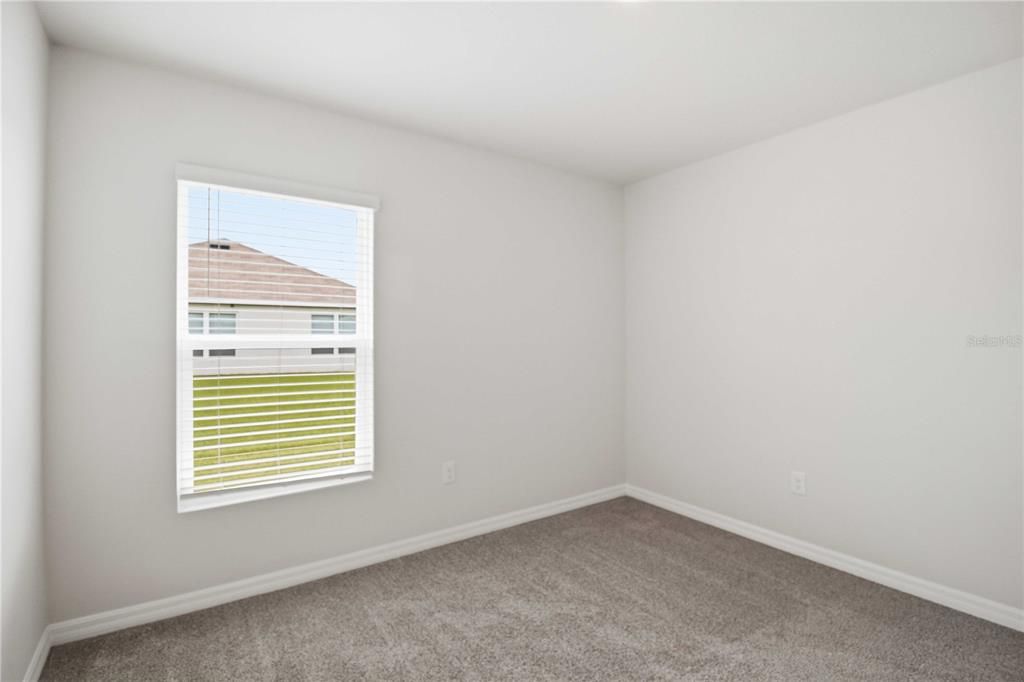 For Sale: $359,000 (4 beds, 2 baths, 1811 Square Feet)