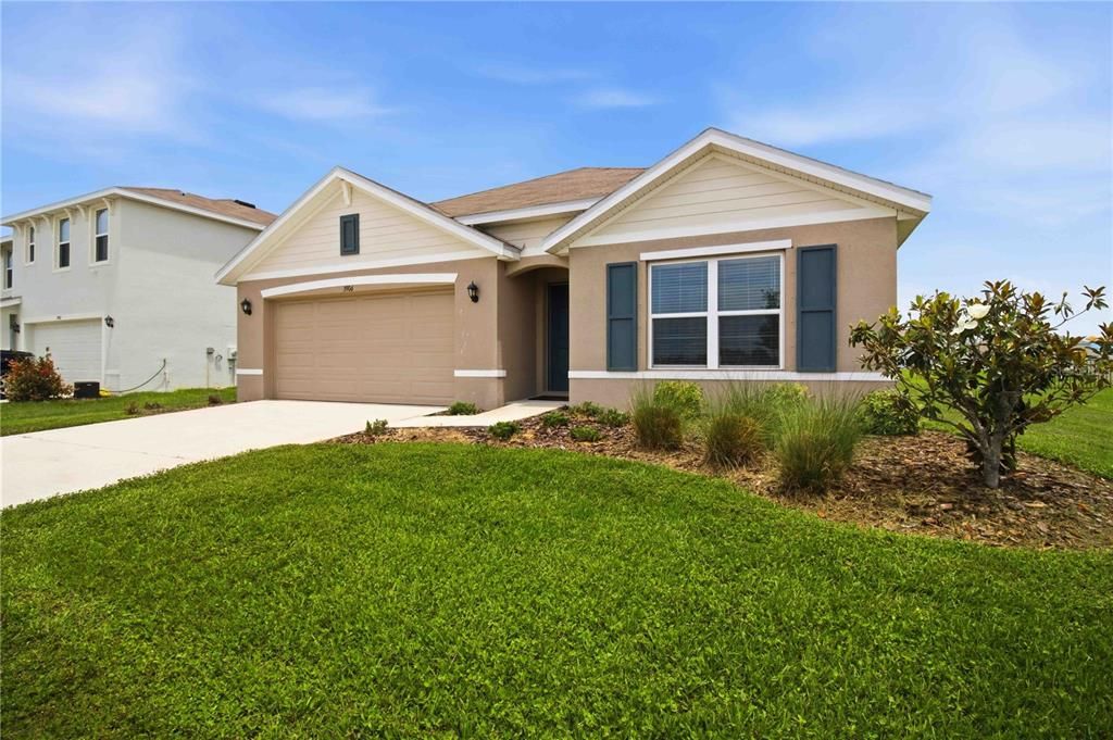 For Sale: $359,000 (4 beds, 2 baths, 1811 Square Feet)