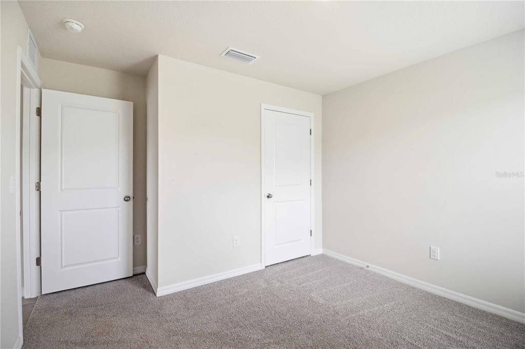 For Sale: $359,000 (4 beds, 2 baths, 1811 Square Feet)