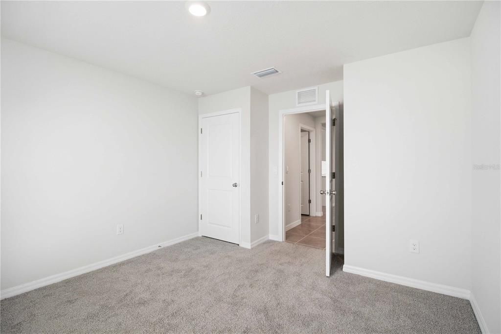 For Sale: $359,000 (4 beds, 2 baths, 1811 Square Feet)