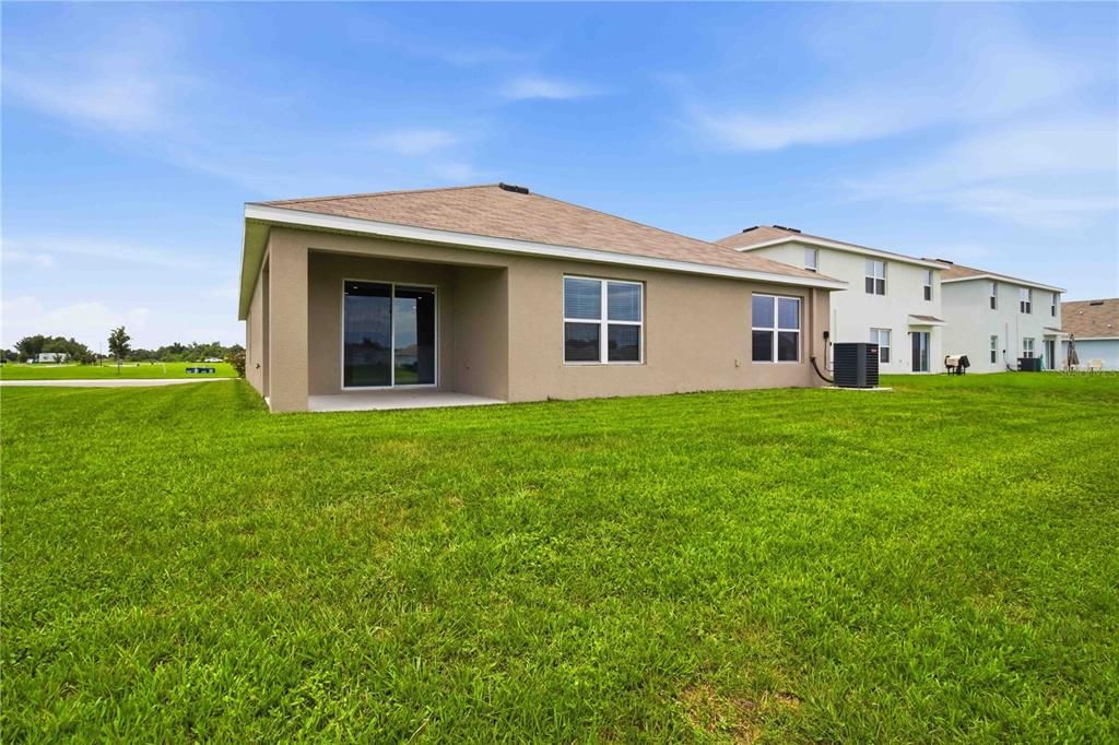 For Sale: $359,000 (4 beds, 2 baths, 1811 Square Feet)