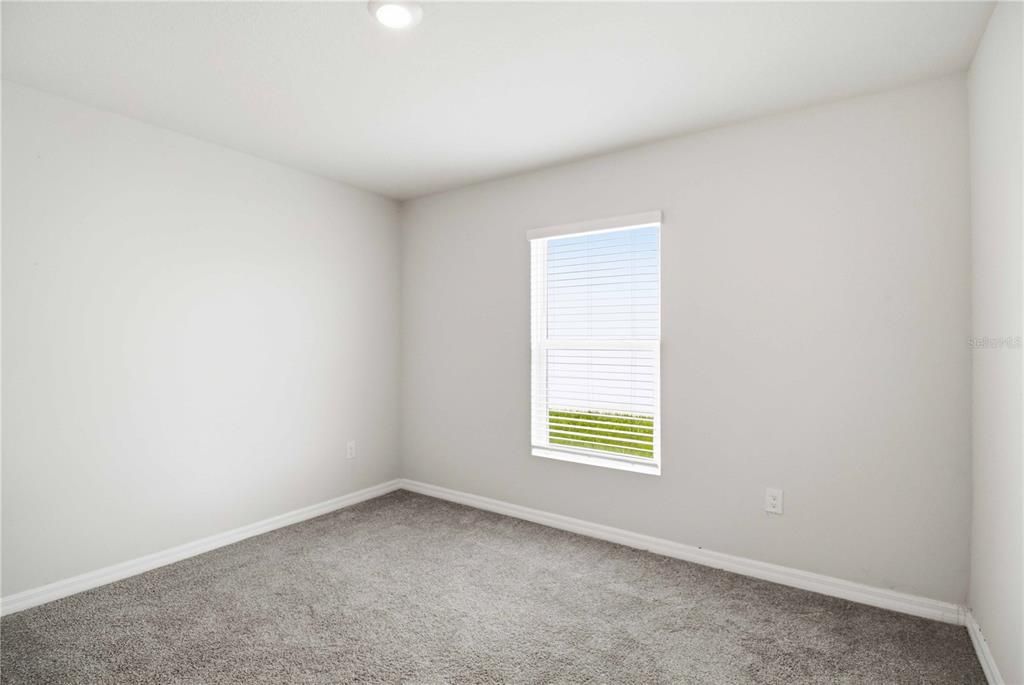For Sale: $359,000 (4 beds, 2 baths, 1811 Square Feet)