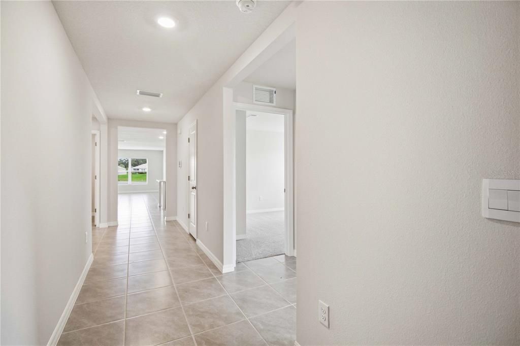 For Sale: $359,000 (4 beds, 2 baths, 1811 Square Feet)