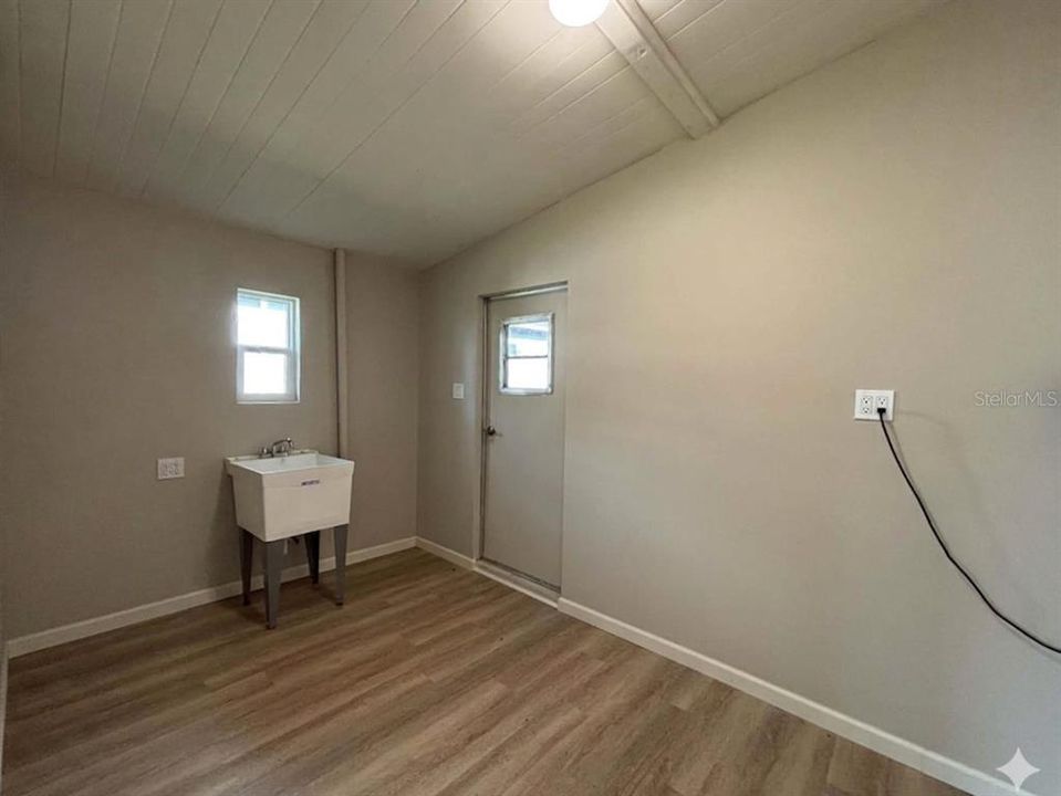 В аренду: $1,900 (2 спален, 2 ванн, 1092 Квадратных фут)