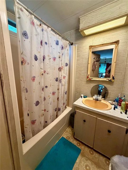 На продажу: $80,000 (4 спален, 4 ванн, 1638 Квадратных фут)