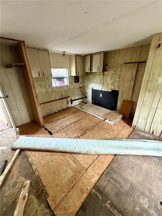 На продажу: $80,000 (4 спален, 4 ванн, 1638 Квадратных фут)