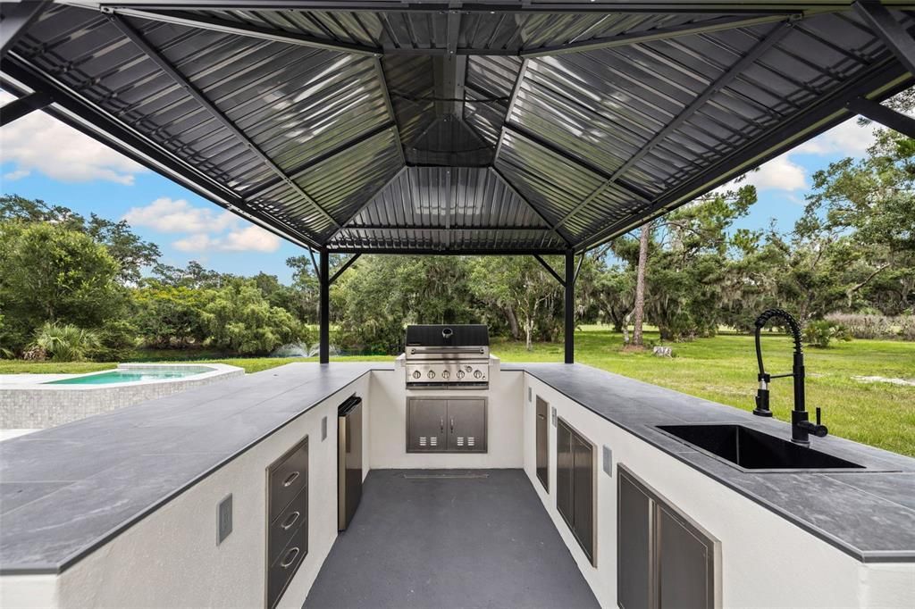 For Sale: $3,500,000 (5 beds, 5 baths, 5022 Square Feet)
