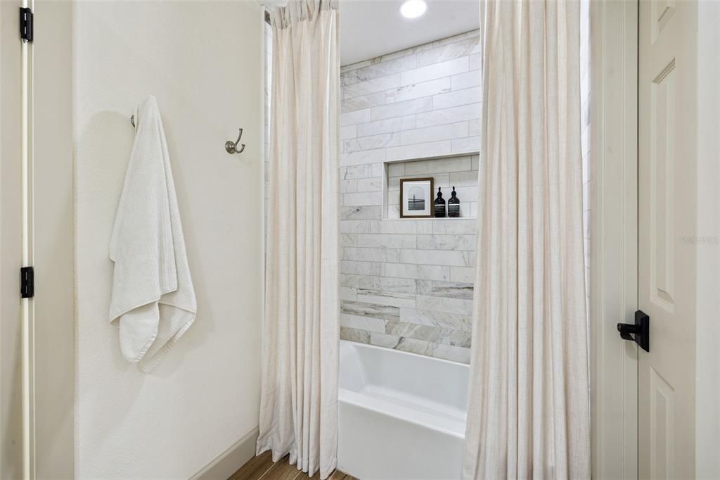 For Sale: $3,500,000 (5 beds, 5 baths, 5022 Square Feet)