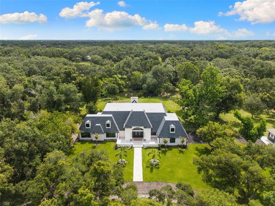 For Sale: $3,500,000 (5 beds, 5 baths, 5022 Square Feet)