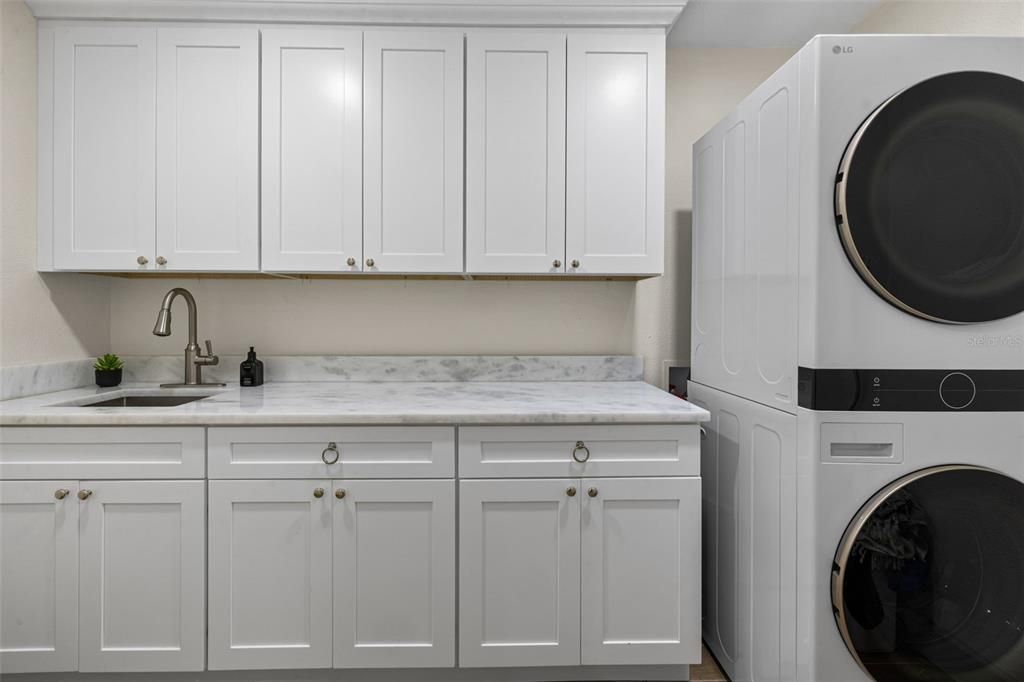 For Sale: $3,500,000 (5 beds, 5 baths, 5022 Square Feet)