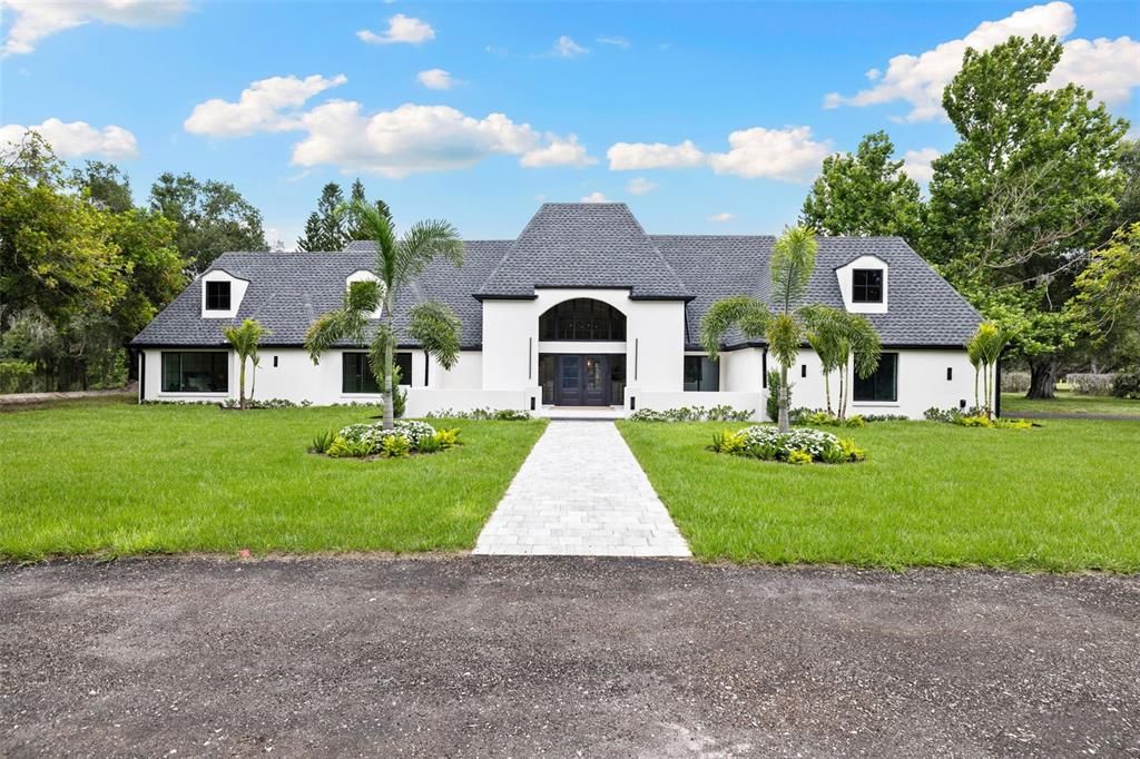 For Sale: $3,500,000 (5 beds, 5 baths, 5022 Square Feet)