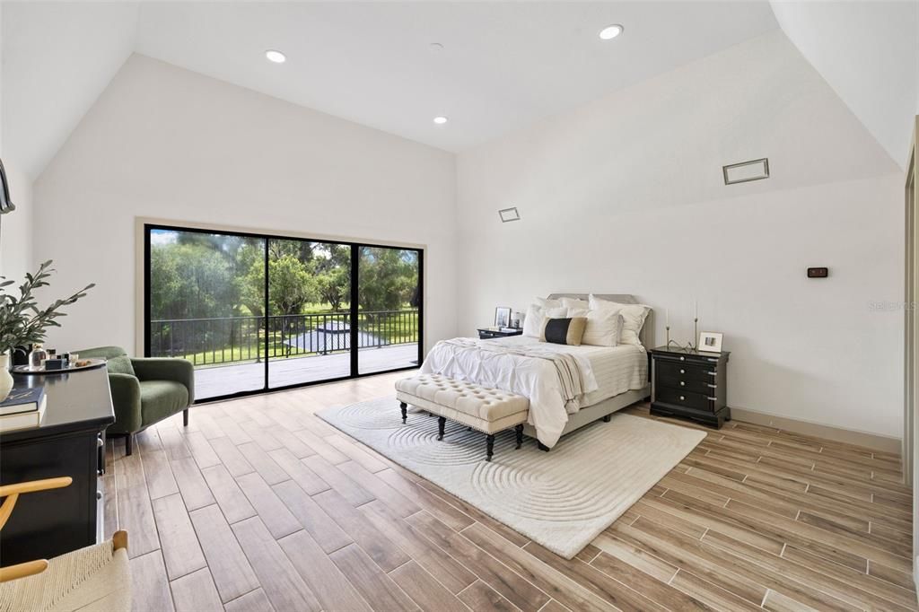 For Sale: $3,500,000 (5 beds, 5 baths, 5022 Square Feet)