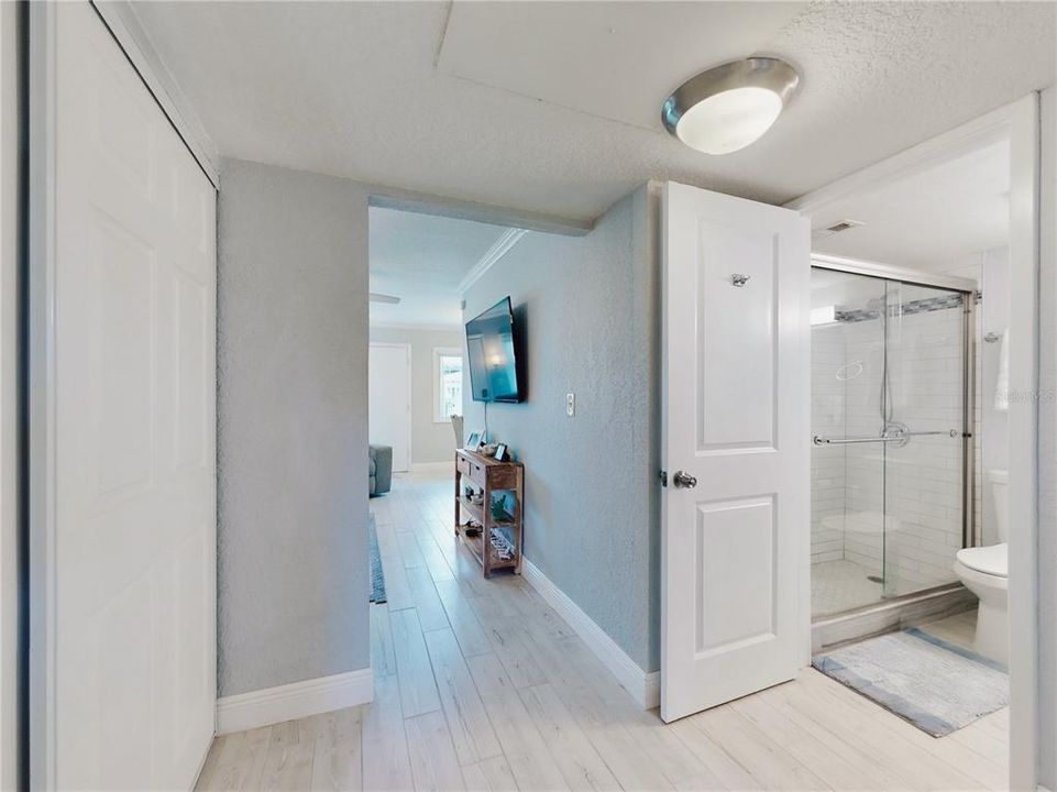 En Venta: $329,000 (2 camas, 1 baños, 840 Pies cuadrados)
