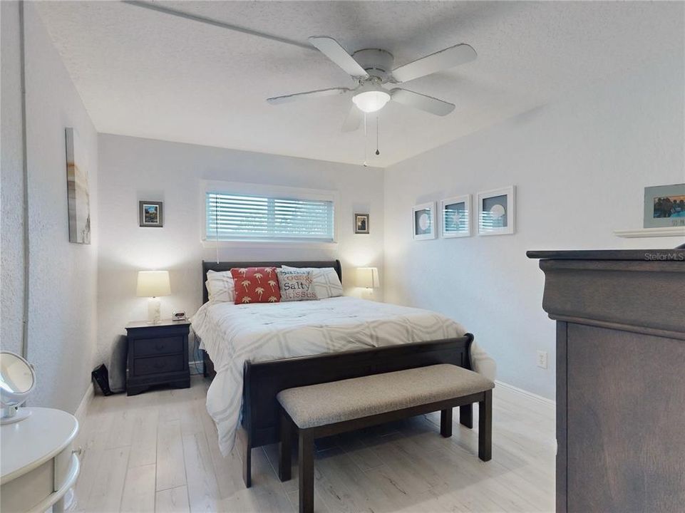 En Venta: $329,000 (2 camas, 1 baños, 840 Pies cuadrados)