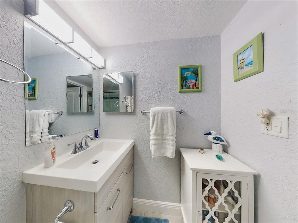 En Venta: $329,000 (2 camas, 1 baños, 840 Pies cuadrados)