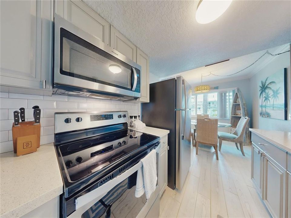 En Venta: $329,000 (2 camas, 1 baños, 840 Pies cuadrados)