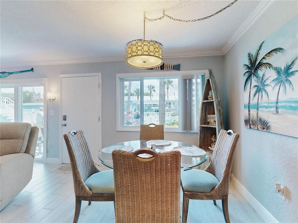 En Venta: $329,000 (2 camas, 1 baños, 840 Pies cuadrados)