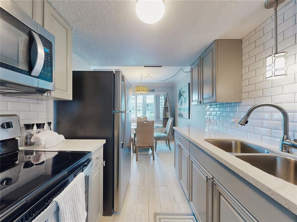 En Venta: $329,000 (2 camas, 1 baños, 840 Pies cuadrados)