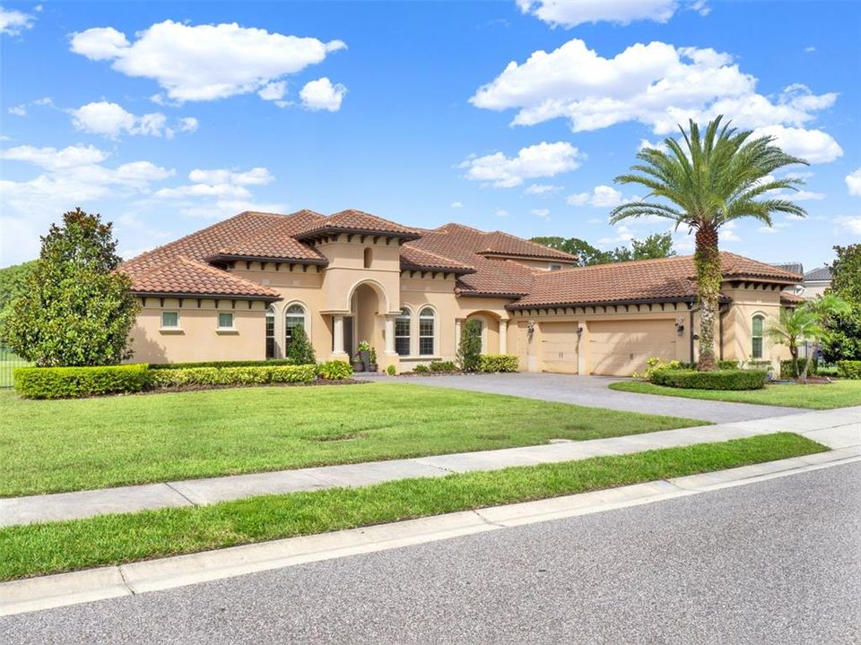 For Sale: $1,925,000 (5 beds, 5 baths, 5118 Square Feet)
