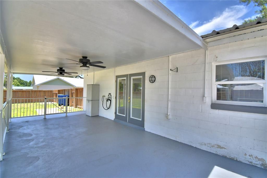 For Sale: $249,900 (3 beds, 1 baths, 1176 Square Feet)