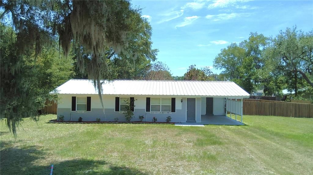 For Sale: $249,900 (3 beds, 1 baths, 1176 Square Feet)
