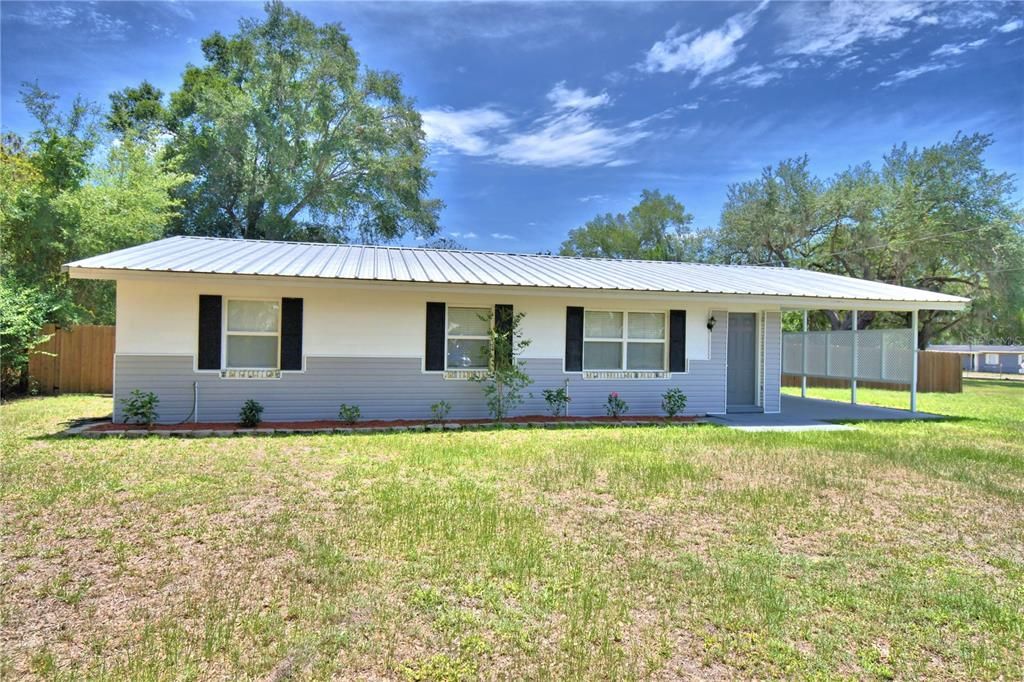For Sale: $249,900 (3 beds, 1 baths, 1176 Square Feet)