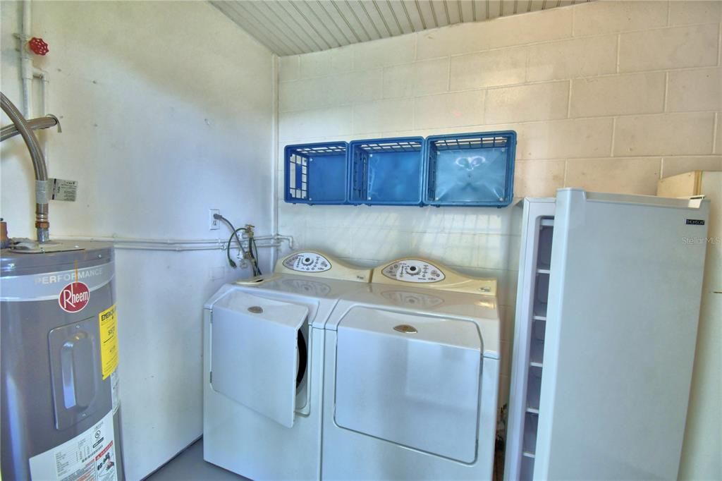 For Sale: $249,900 (3 beds, 1 baths, 1176 Square Feet)