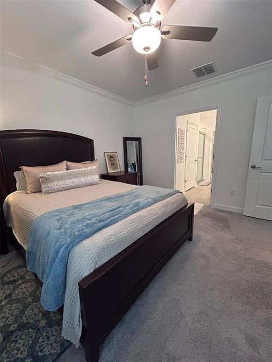 For Sale: $275,000 (2 beds, 2 baths, 1405 Square Feet)