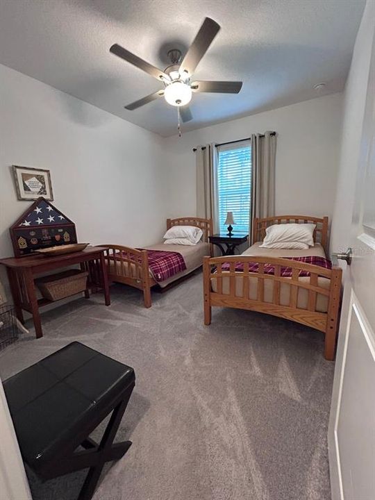 For Sale: $275,000 (2 beds, 2 baths, 1405 Square Feet)