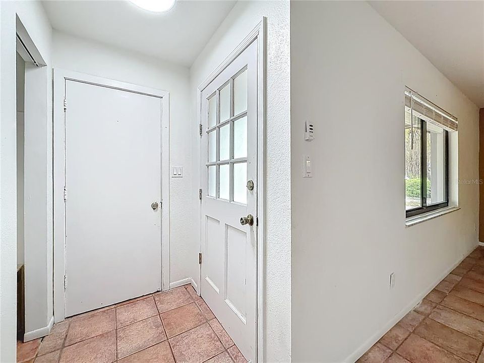 For Sale: $405,000 (3 beds, 2 baths, 1366 Square Feet)