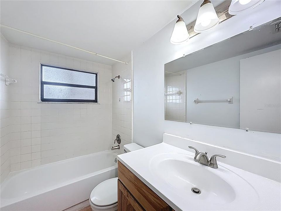 For Sale: $405,000 (3 beds, 2 baths, 1366 Square Feet)