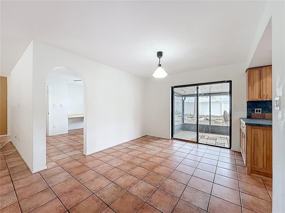 For Sale: $405,000 (3 beds, 2 baths, 1366 Square Feet)