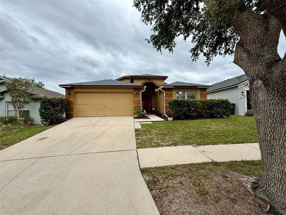 For Sale: $339,000 (4 beds, 2 baths, 1742 Square Feet)
