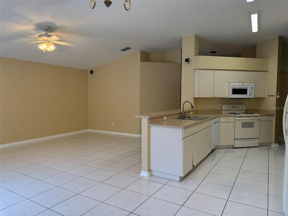 For Sale: $339,000 (4 beds, 2 baths, 1742 Square Feet)