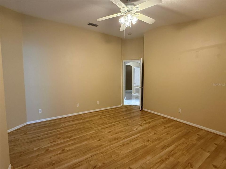 For Sale: $339,000 (4 beds, 2 baths, 1742 Square Feet)