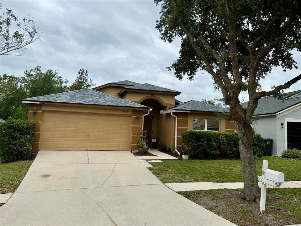 For Sale: $339,000 (4 beds, 2 baths, 1742 Square Feet)