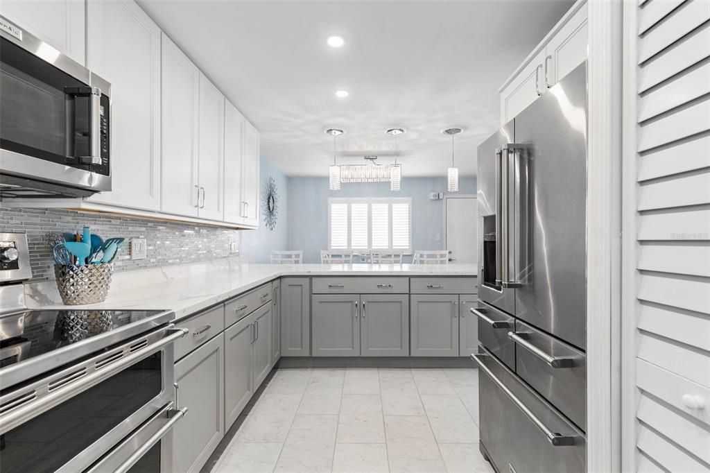 En Venta: $435,000 (2 camas, 2 baños, 1200 Pies cuadrados)