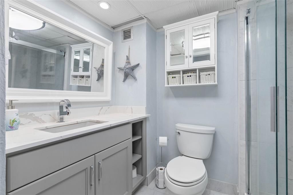 En Venta: $435,000 (2 camas, 2 baños, 1200 Pies cuadrados)