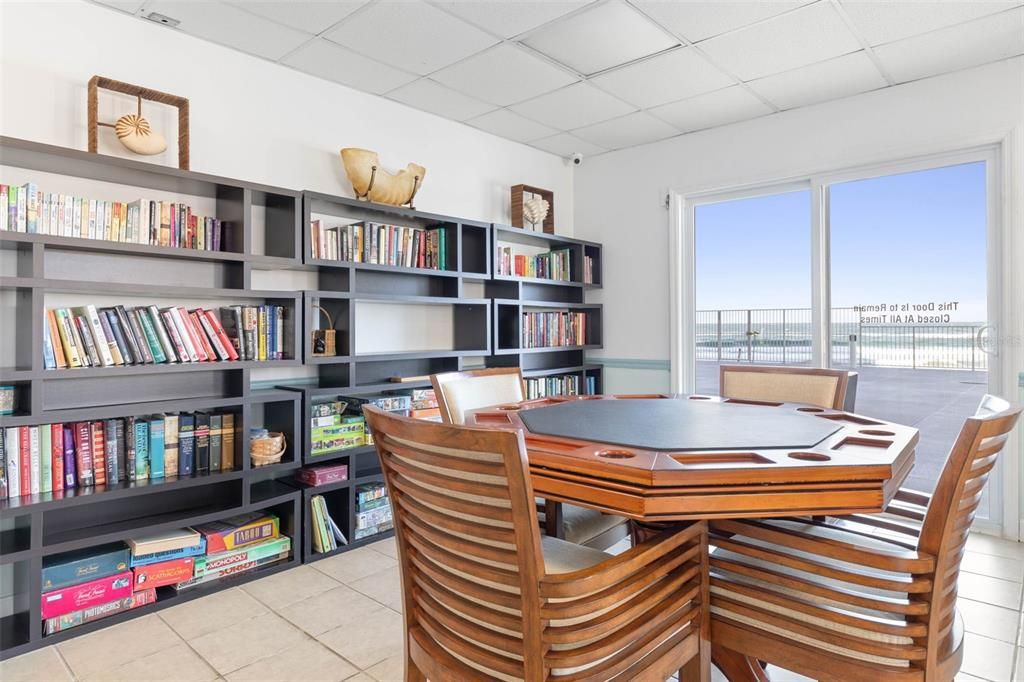 En Venta: $435,000 (2 camas, 2 baños, 1200 Pies cuadrados)
