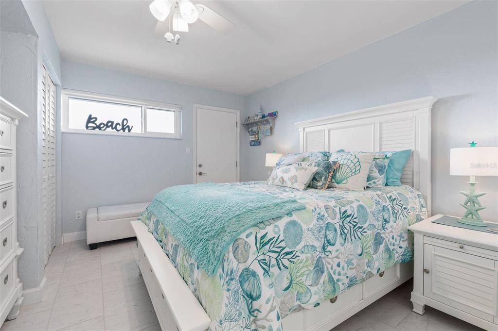En Venta: $435,000 (2 camas, 2 baños, 1200 Pies cuadrados)