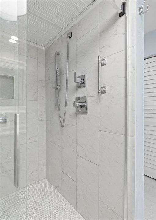 En Venta: $435,000 (2 camas, 2 baños, 1200 Pies cuadrados)