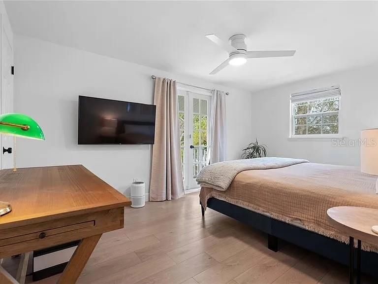 В аренду: $5,400 (4 спален, 2 ванн, 1440 Квадратных фут)