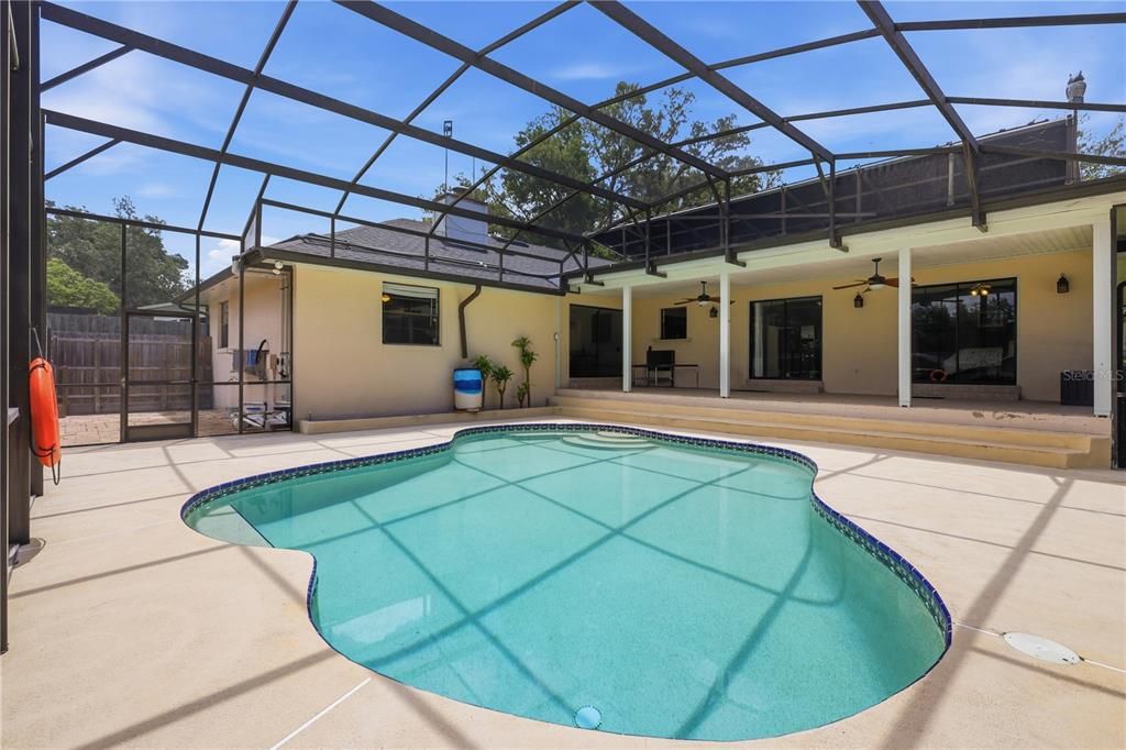For Sale: $544,900 (4 beds, 2 baths, 2090 Square Feet)