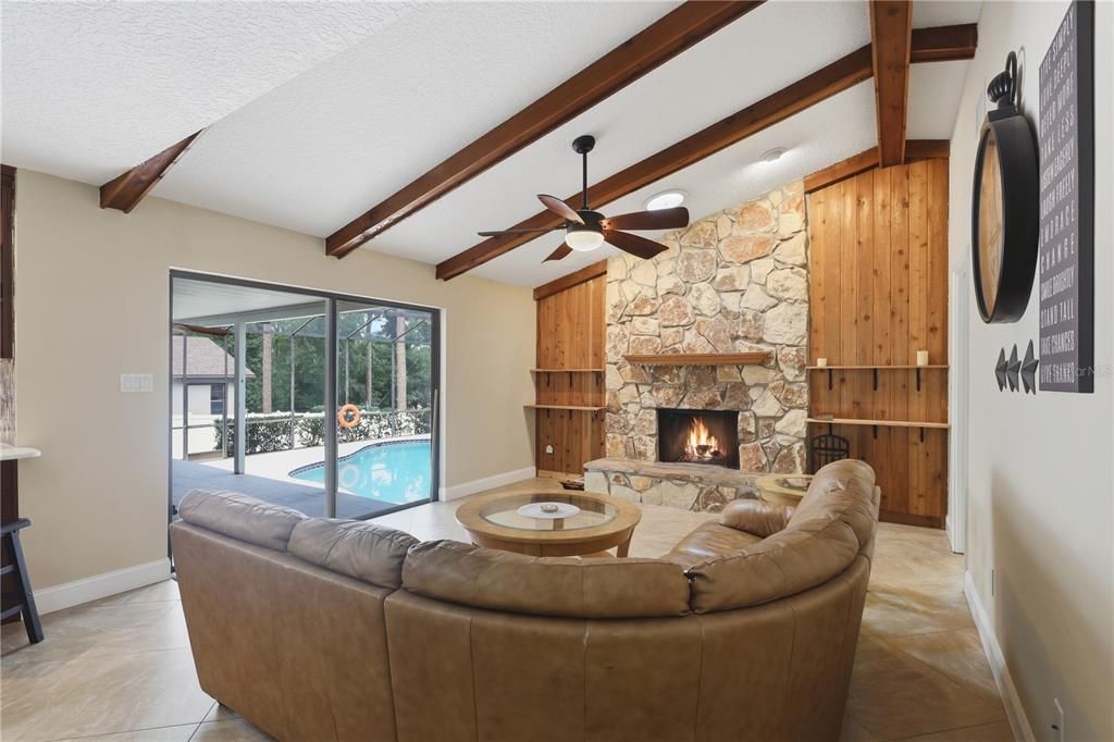 For Sale: $544,900 (4 beds, 2 baths, 2090 Square Feet)