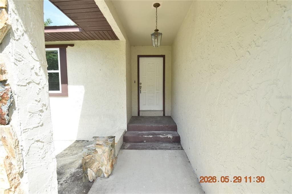 For Rent: $1,795 (4 beds, 2 baths, 1960 Square Feet)